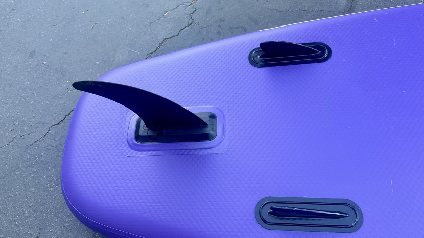 fb sport lightning - three fin system with the middle one being removable.