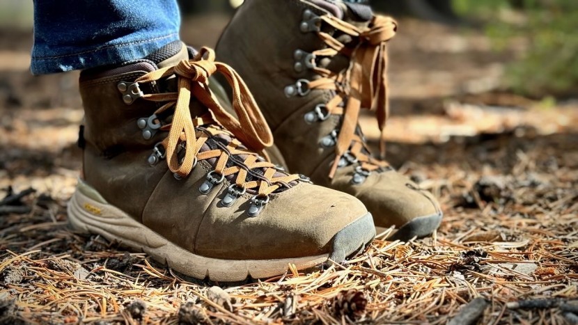 danner mountain 600 leaf gore-tex for women - the cushy rockered sole combines with the perfect amount of padding...