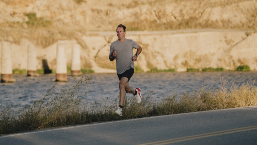 hoka skyward x - running fast in the skyward x isn't great.