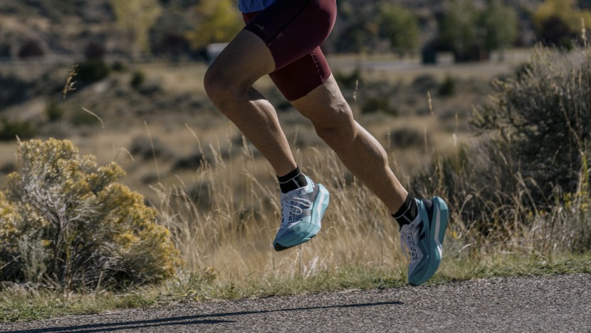 new balance fuelcell supercomp elite v4 - when pushing off, we found that the heel collar rubber our achilles...