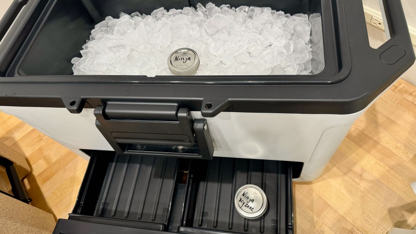 we placed a sealed mason jar with an ibutton sensor in the insulated...