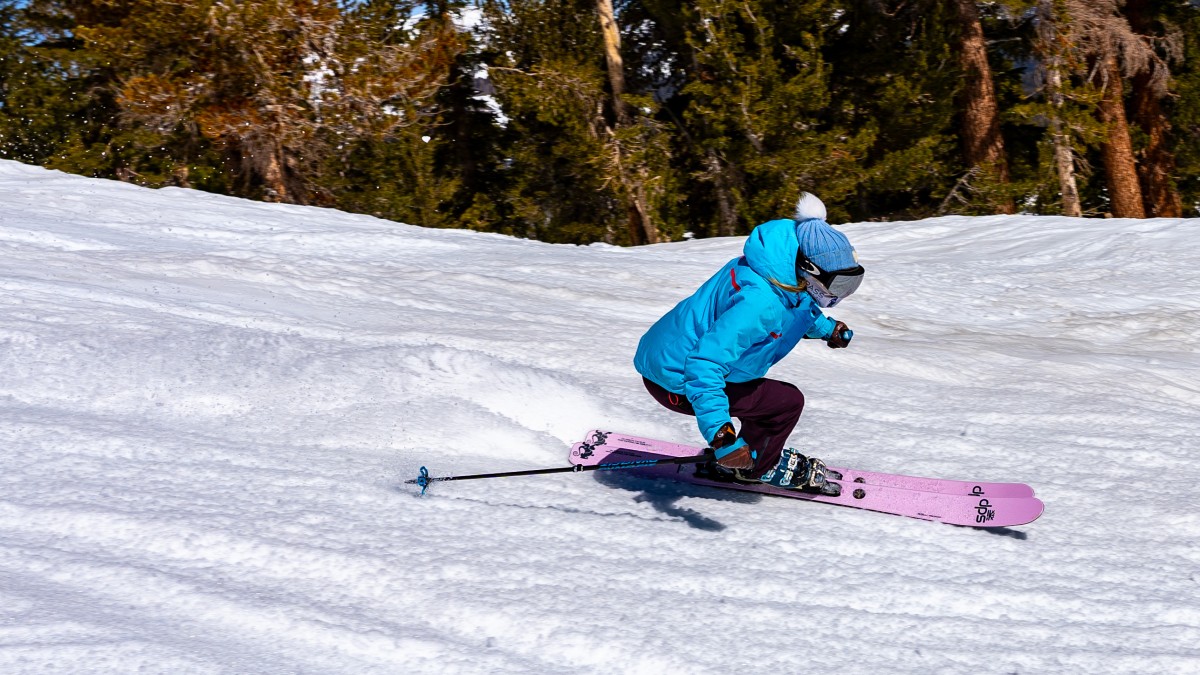 DPS Wailer 100 - Women's Review (The DPS Carbon Wailer 100 is perfect for folks who already love powder skiing, or anyone who wants to learn to love...)