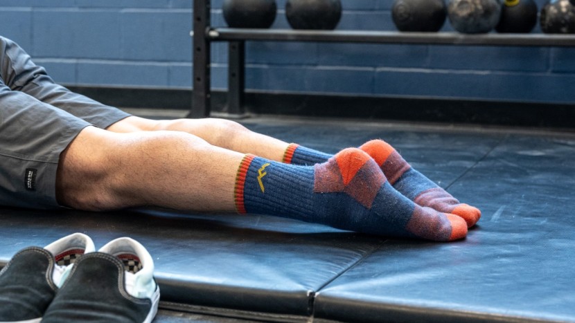 socks mens - the merino wool of this darn tough sock makes it great at fighting...