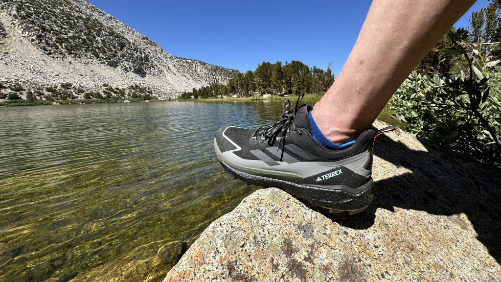 adidas terrex free hiker gore-tex 2.0 low - whether scrambling over rocks or dealing with wet conditions, these...