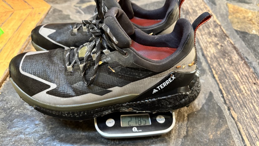 adidas terrex free hiker gore-tex 2.0 low - weighing the free hiker shoes on our own scale to verify their weight.