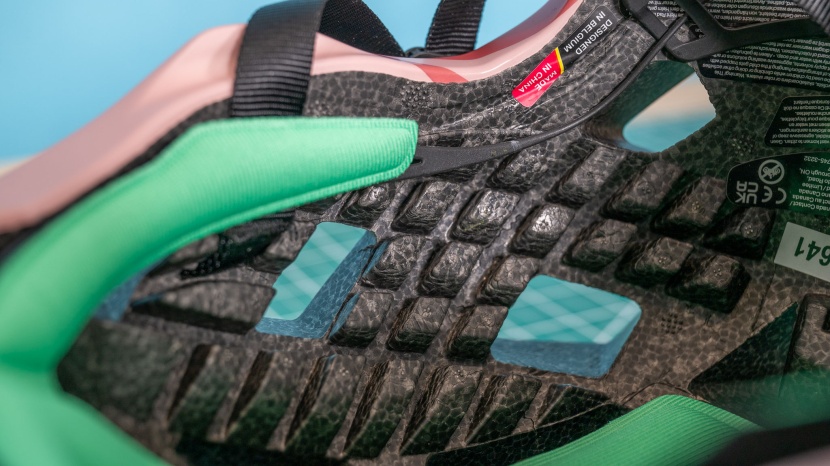 lazer coyote kineticore - the gridded kineticore pattern offers added protection, but it also...