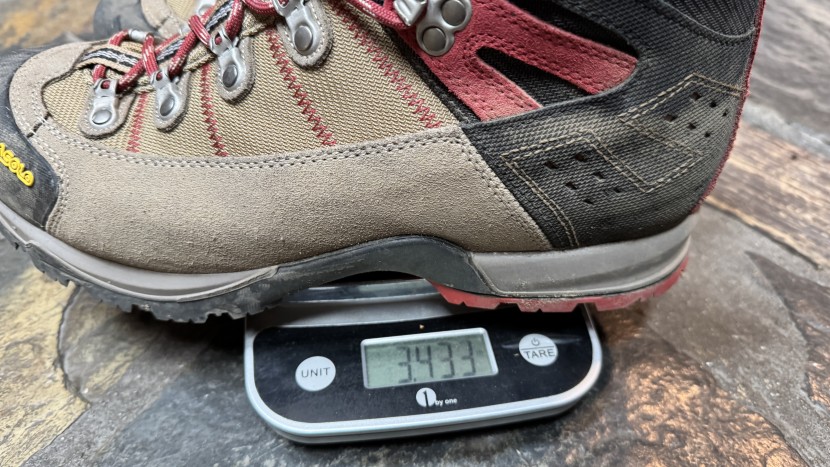 asolo fugitive gtx - these boots are heavy, but also have heavy-duty construction.