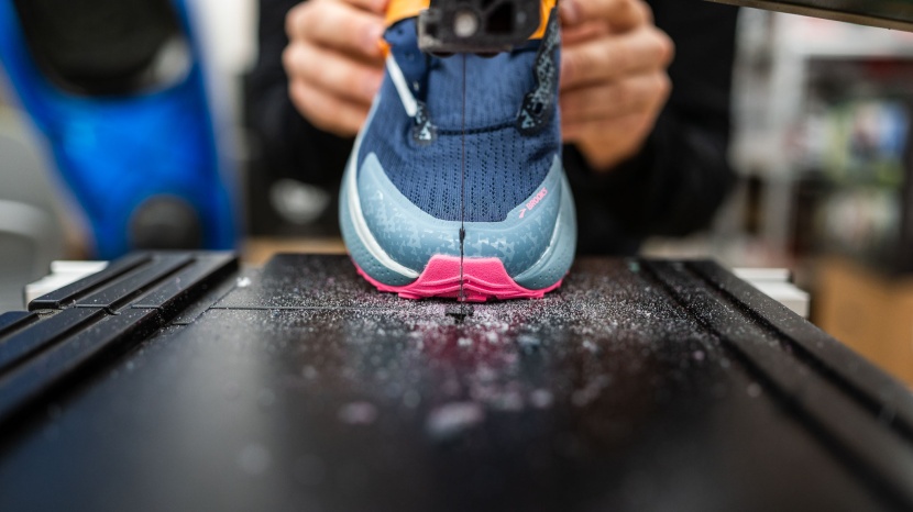 brooks divide 5 for women - for a neutral shoe, the divide offers better stability than most...