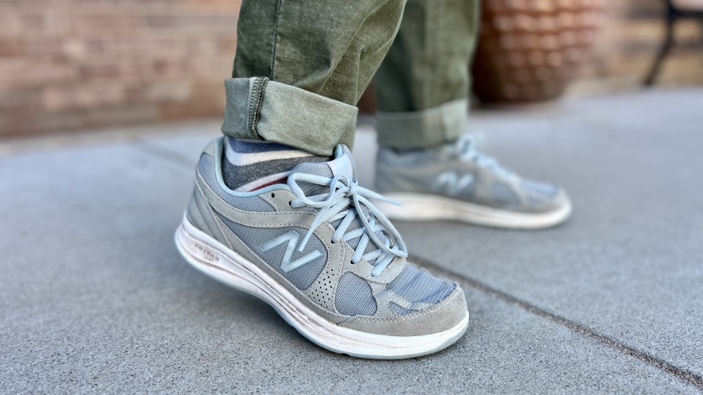 new balance 877 v1- women's - we liked the wide toe box on the new balance 877 v1.