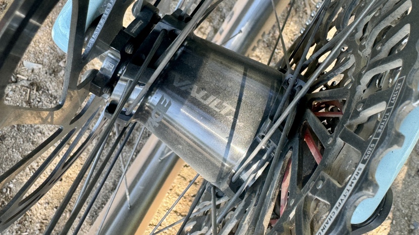 using 28 straight pull spokes that don't touch, the wheels stay...