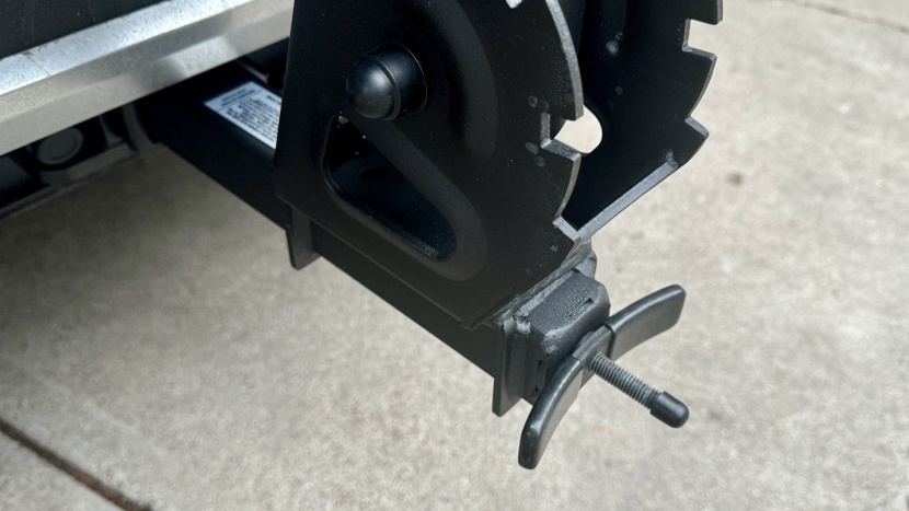 hollywood crosstrack 2 - having a hitch rack that tightens inside of the receiver is crucial...