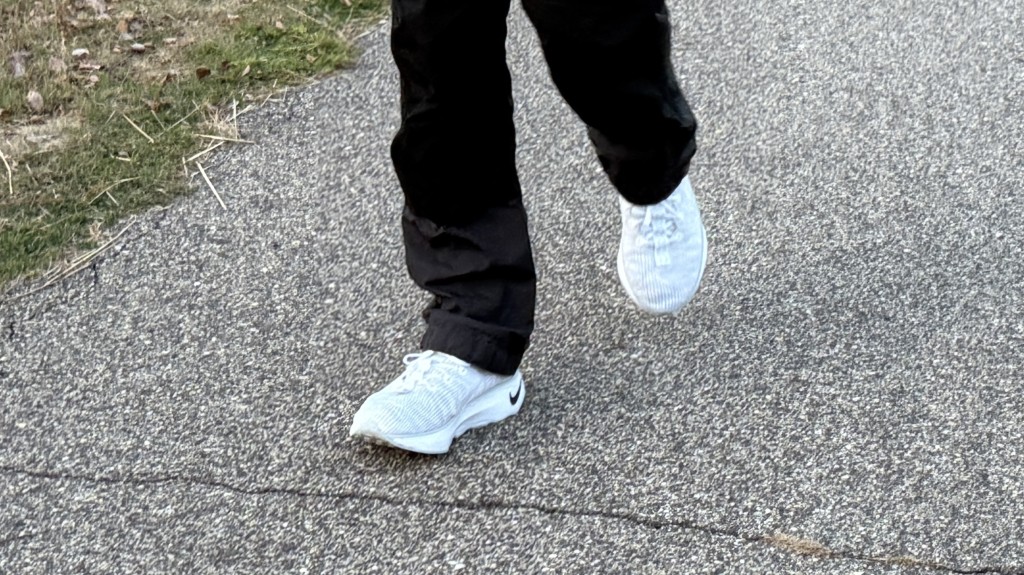 nike motiva - the nike motiva takes an interesting approach to walking shoes, with...