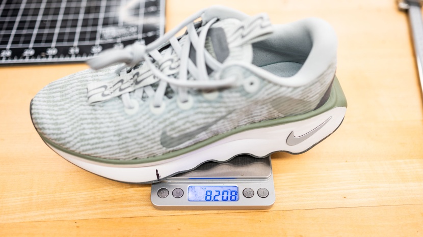 nike motiva for women - at 8.2 ounces per shoe, the nike motiva is a mid-to-heavy weight...