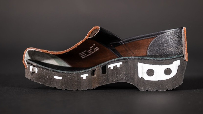 Shoe Interior photo comparison