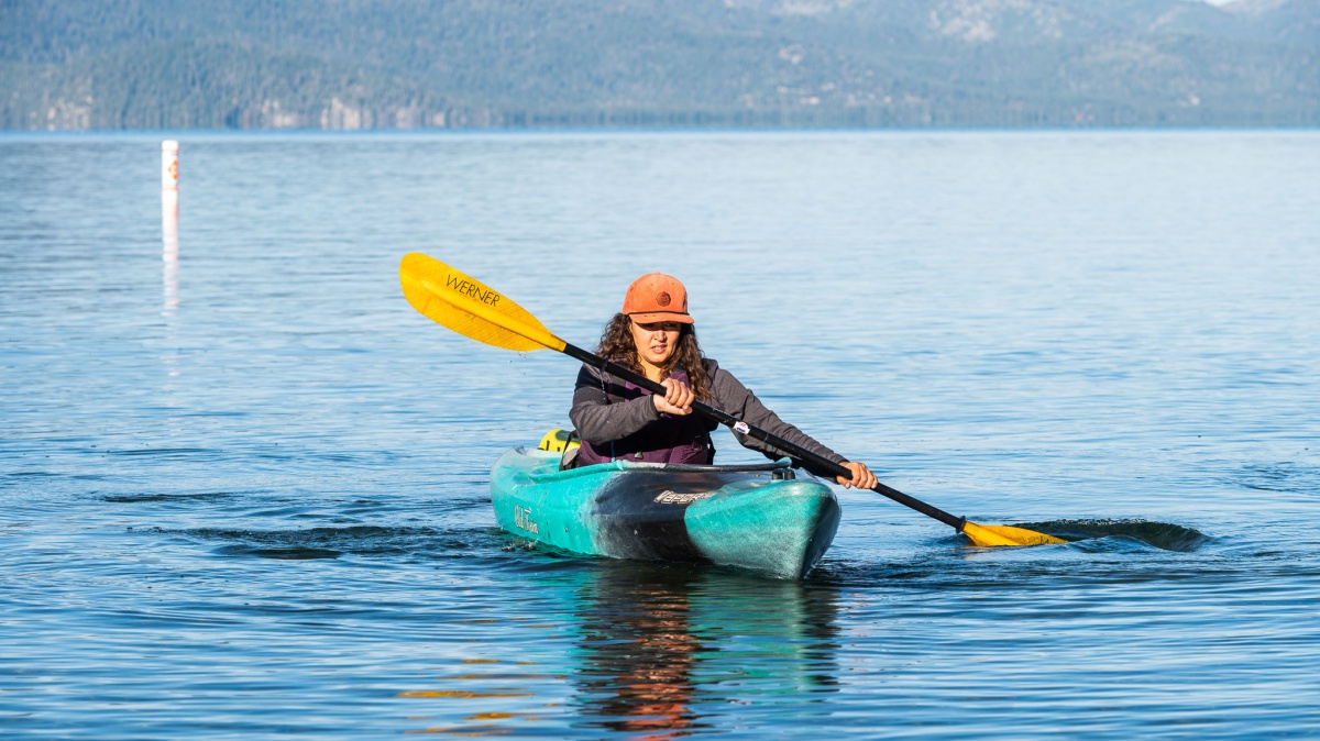 Old Town Vapor 10 Review (The Vapor tracks adequately, but lacks the length to truly be a speed machine.)