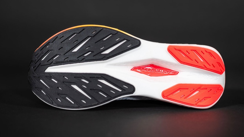 brooks hyperion max 2 - we found the cutout in the midfoot to be the right size to fit a...