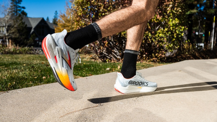 brooks hyperion max 2 - the hyperion max 2 doesn't fit in with other "maximal shoes".