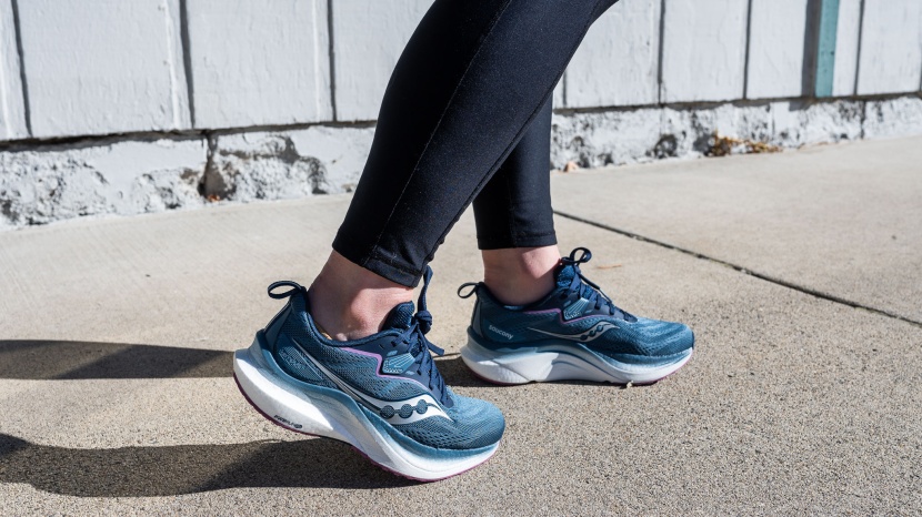 saucony tempus 2 for women - the heel collar design creates a strong lock, aiding in the tempus's...