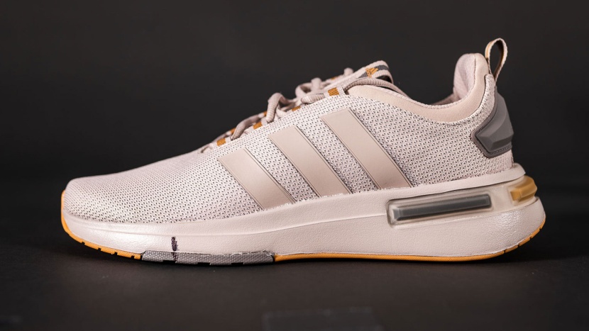 Shoe Exterior photo comparison