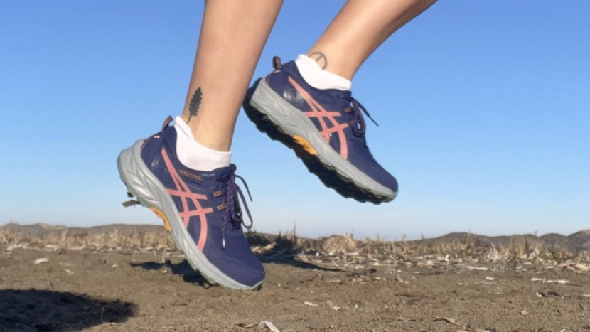 womens venture running shoes