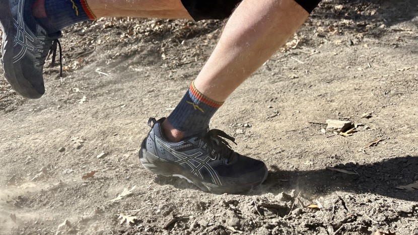 asics gel-venture 9 - the dense midsole found on the gel-venture 9 makes it a protective...