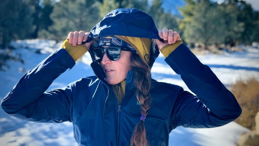 though not a helmet compatible hood, it does feature solid coverage...