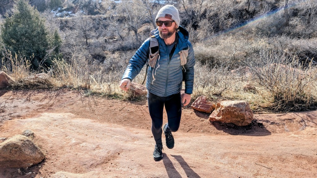 mountain hardwear ghost whisperer - the ghost whisperer is lightweight, has an athletic fit, and...