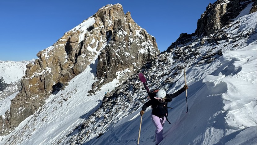 keeping warm in a strong crosswind in the casaval hoodie