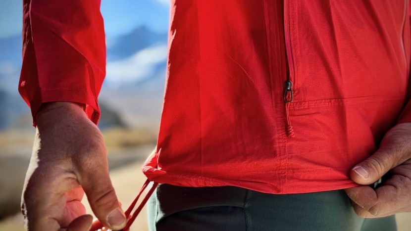 although the design is pretty stripped down, it does include a...