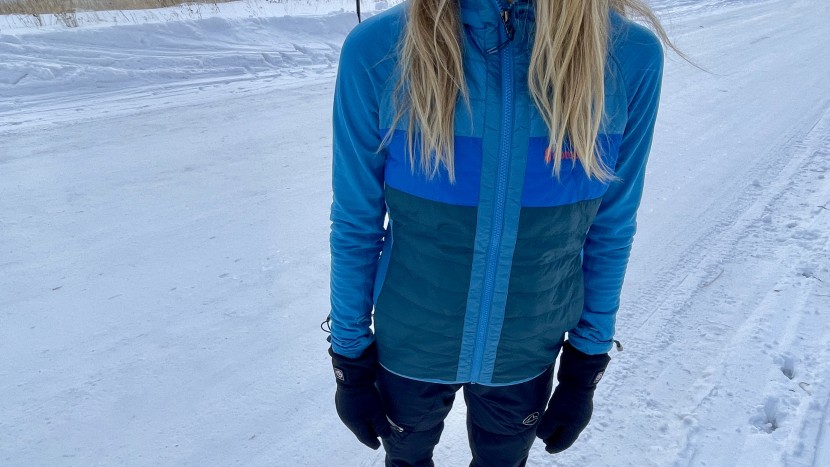 insulated jacket womens - for winter running, the minimally insulated capa hybrid is right in...