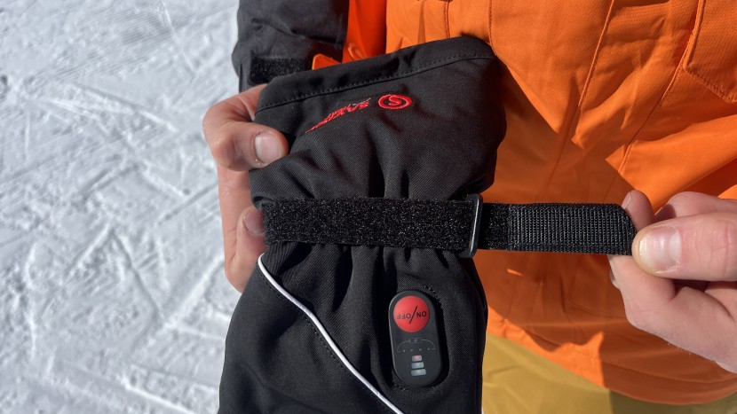 a hook-and-loop wrist strap helps control the glove's fit, and keeps...