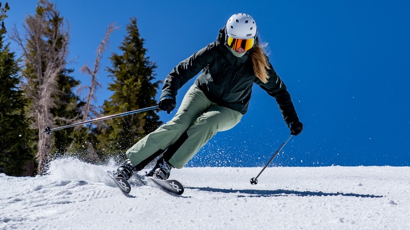 all mountain skis womens - the m7 mantra w is able to tip on edge and drive through carves much...