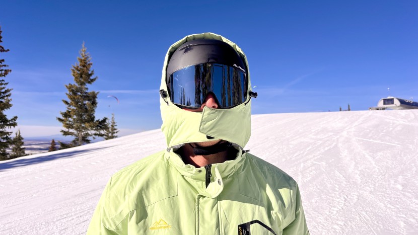 magcomsen - the magcomsen hood allows an unfortunate gap between the torso and...