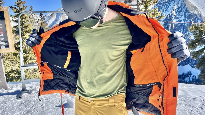 free soldier - synthetic insulation and a fleece lining mean the free soldier can...