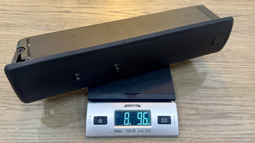 aventon abound sr - the electronically ejectable battery contributes quite a bit of...