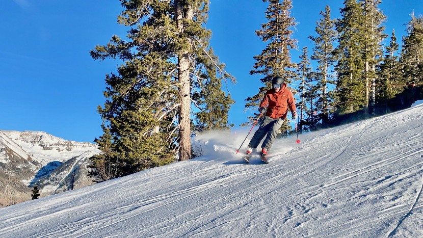 helly hansen alpha 4.0 - the helly hansen alpha 4.0 is a great companion on the ski slopes in...