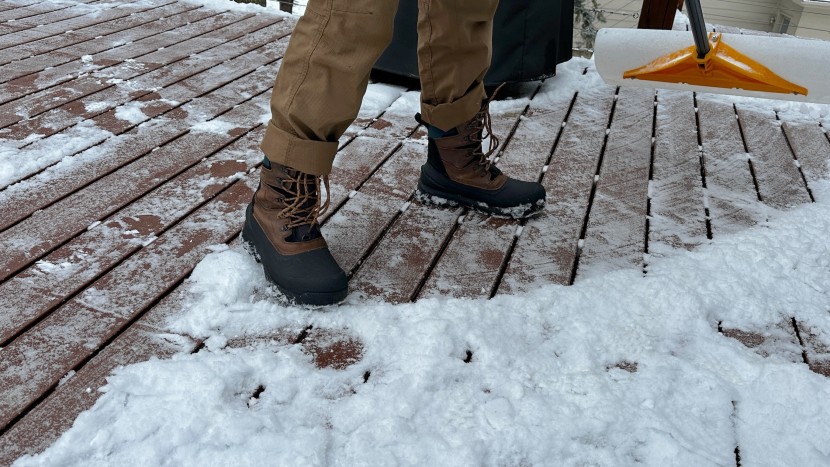 the north face chilkat v 400 - the chilkat is light and flexible for regular snow chores.