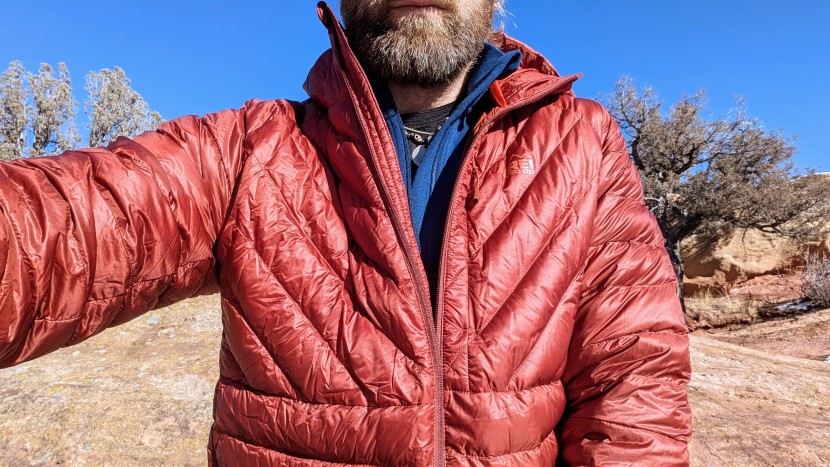 rei co-op magma 850 hoodie - the only breathability feature on the magma 850 is the main zipper...