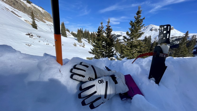 ski gloves womens - for warmth when working in the snow, especially for snowpack...