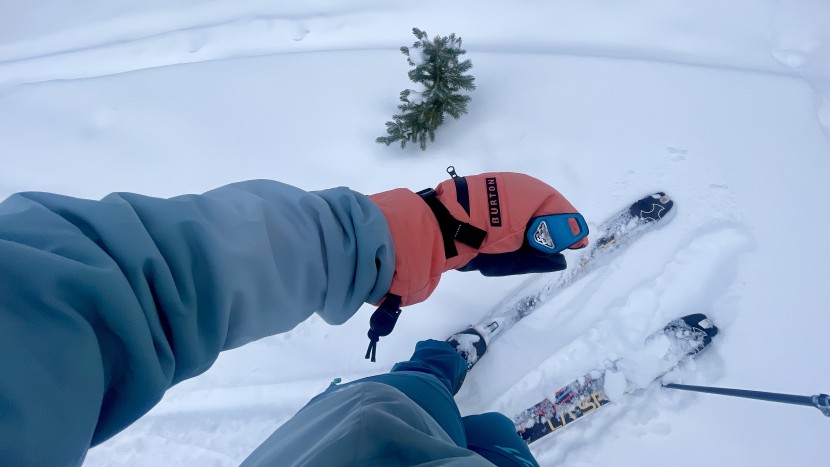 burton gore-tex mitten for women - we'd highly recommend these warm and stylish mitts for most days.