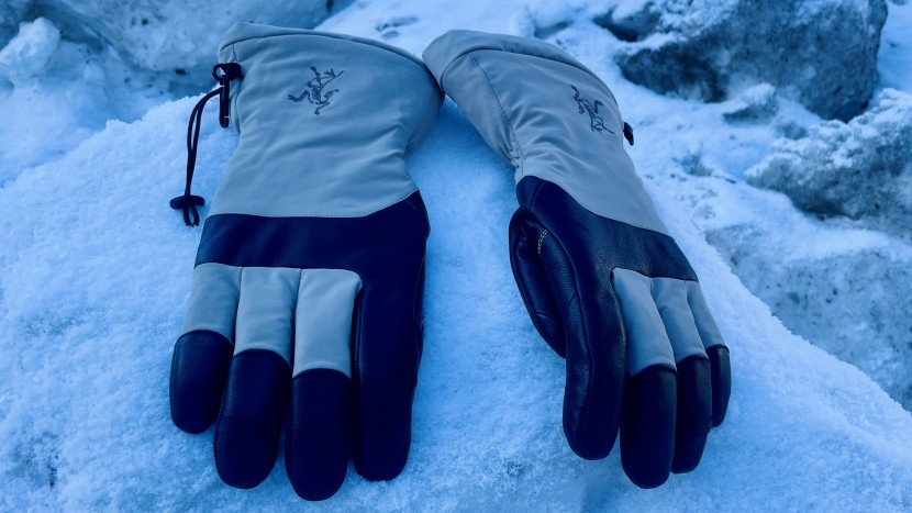 arc'teryx fission sv glove - if your hands can fit, these are an outstanding ski glove.