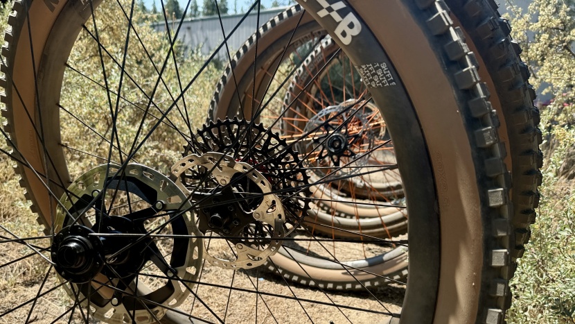 forge + bond shift am all-mountain - compare, contrast, and ride em' like rentals.