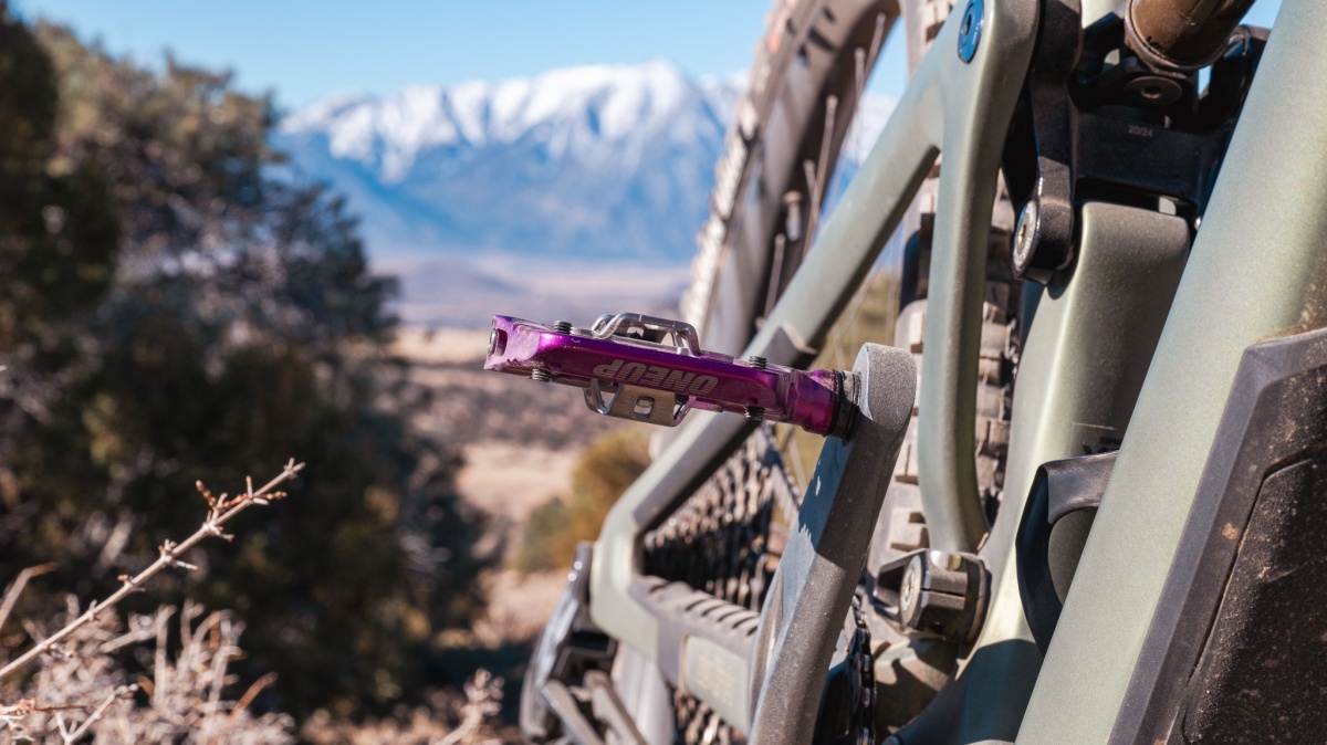 OneUp Clip pedals Review (All bite, no bark. The clip pedal is a long-awaited improvement to the trusty but boring XT.)