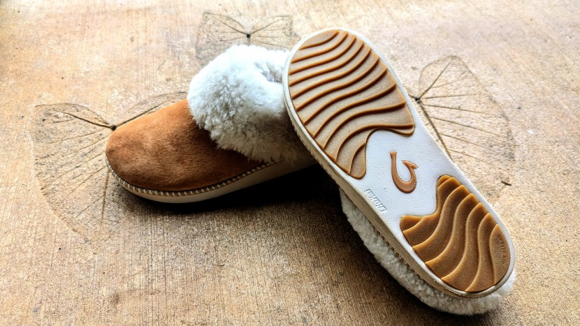 slippers womens - the kui'i features durable and stylish stitching, a premium leather...