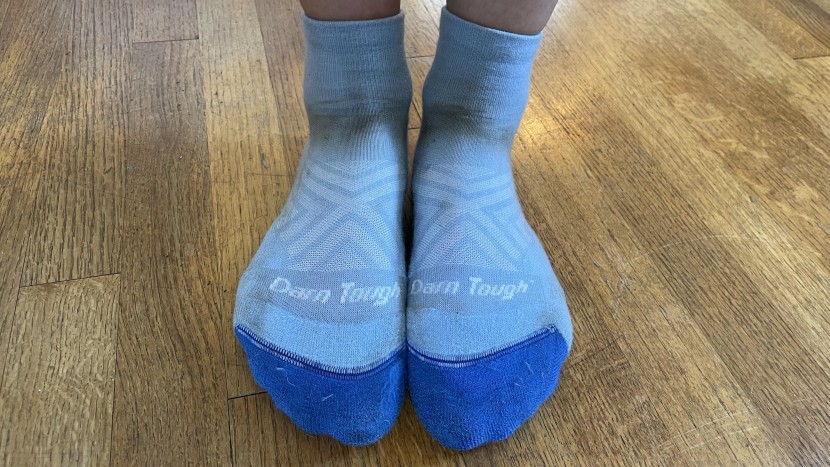 running socks - socks like the darn tough women's run quarter ultra-lightweight...