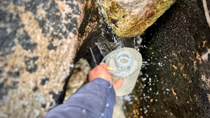 the hollow fiber filter effectively removes waterborne bacteria...