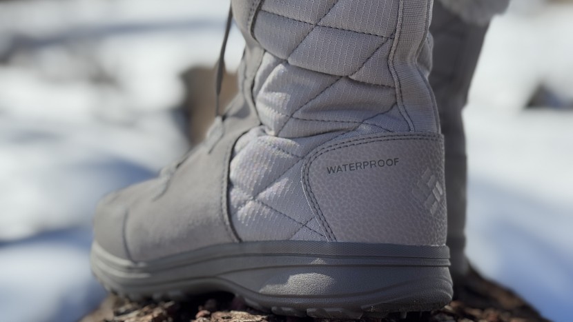 columbia ice maiden ii - the thin soles didn't help with insulation and we got cold feet when...