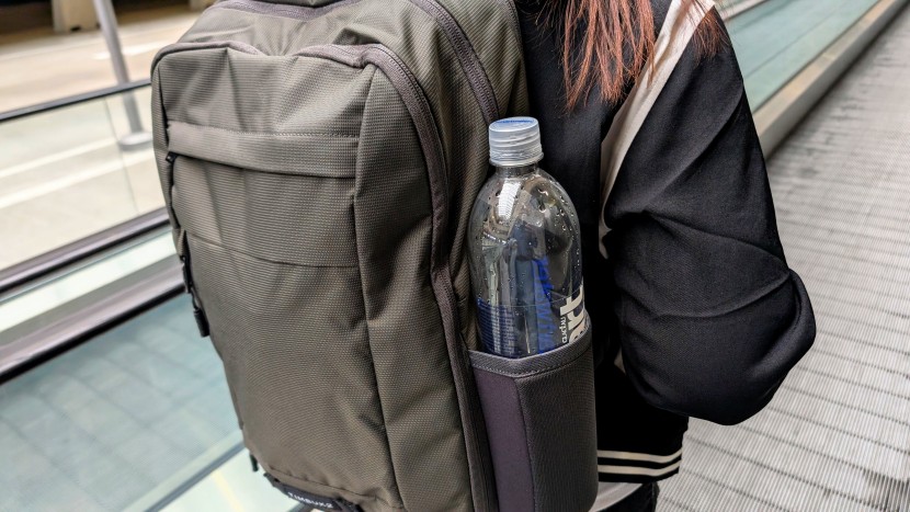the water-bottle pouch can easily support a tall 1-liter bottle, but...