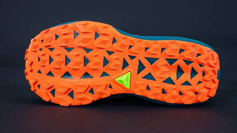 asics trabuco max 4 - the tapered lugs on the trabuco max 4 don't work well in soft or wet...