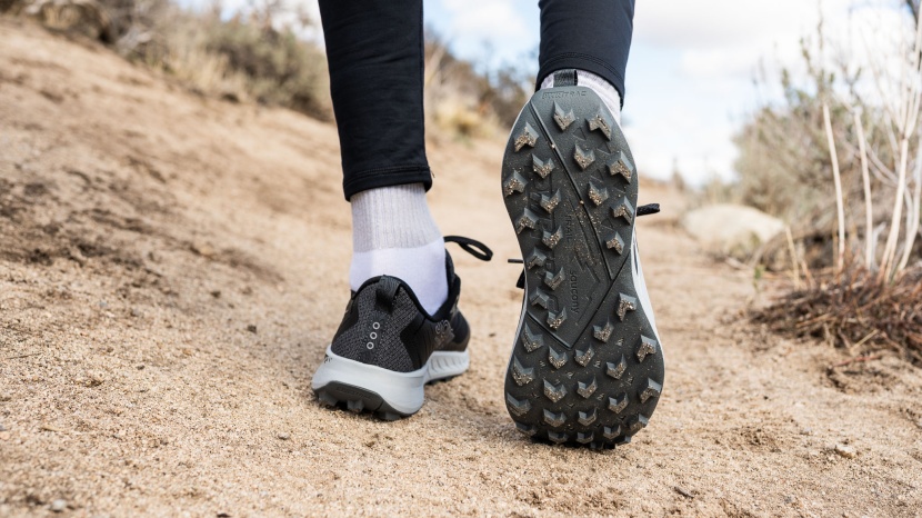 trail running shoes men - the new improved rubber compound on the peregrine 15 is stickier and...